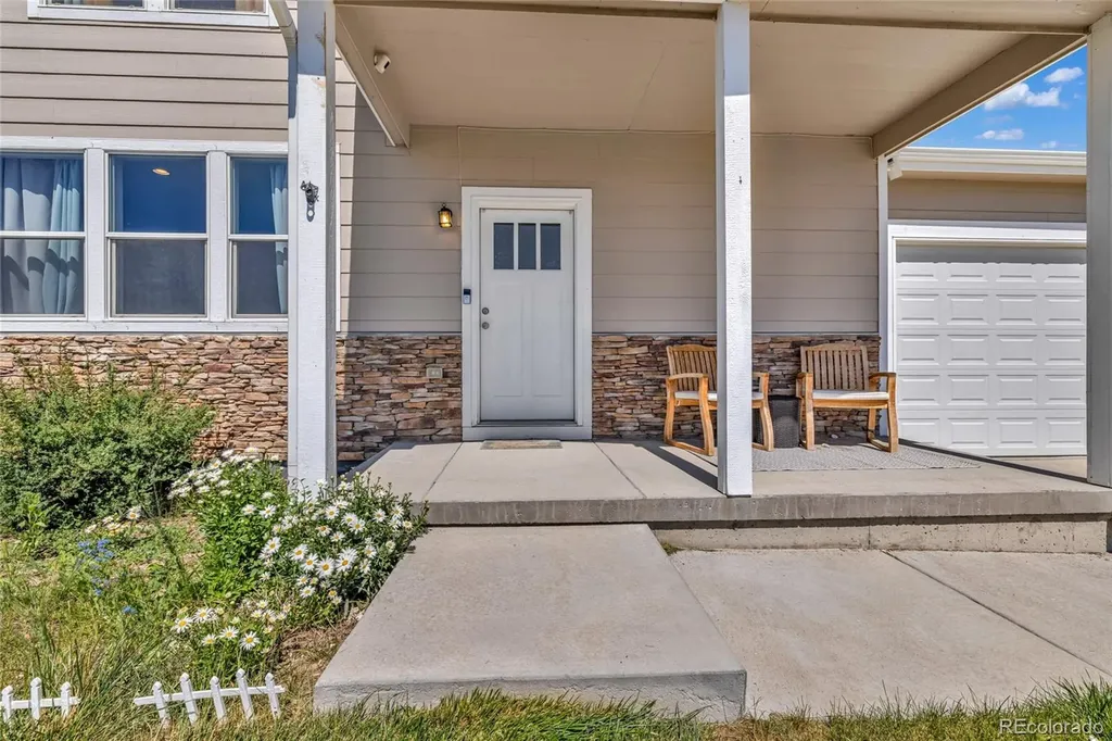 424 S 3rd Avenue Deer Trail CO 80105