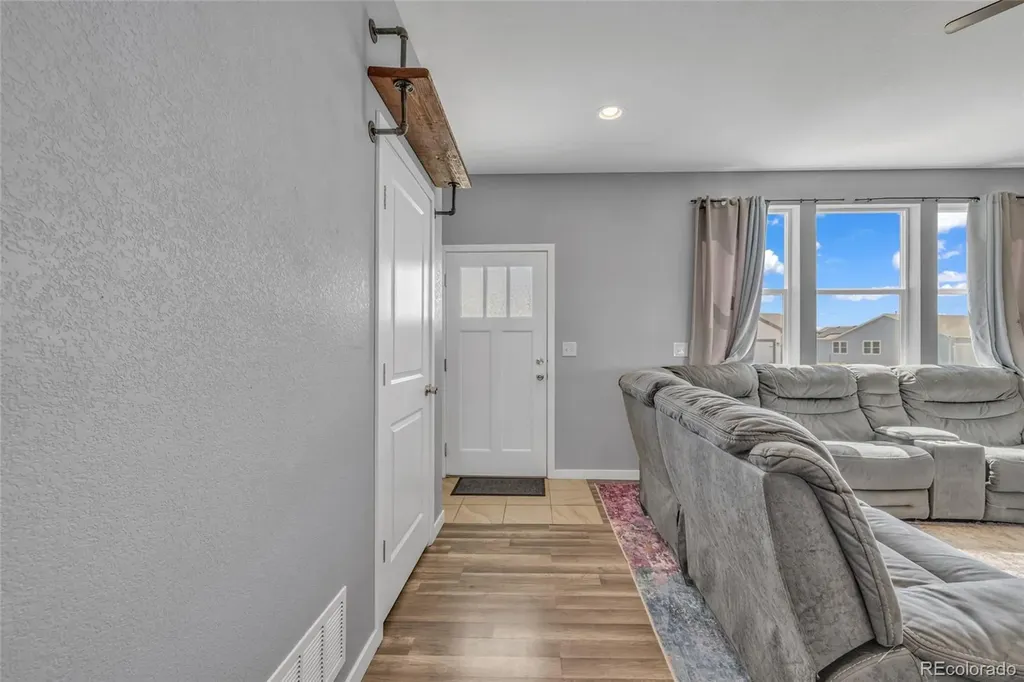 424 S 3rd Avenue Deer Trail CO 80105