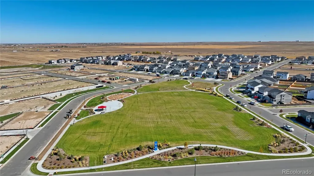 9865 Ceylon Court Commerce City CO 80022
