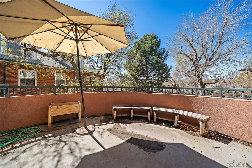 3249 W Fairview Place Denver CO 80211