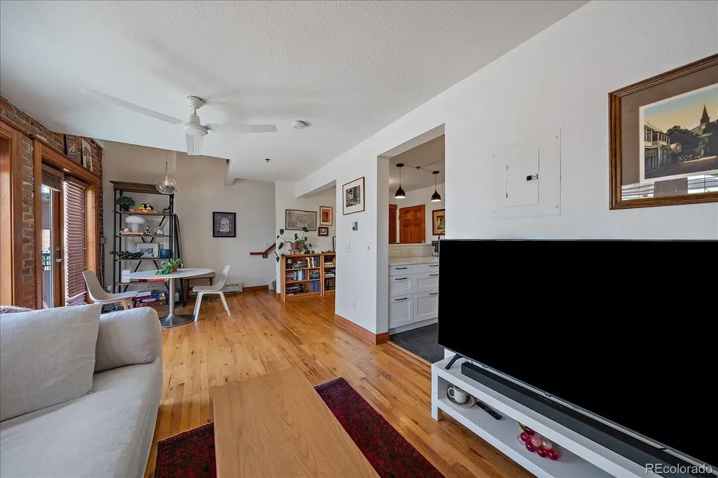 3249 W Fairview Place Denver CO 80211