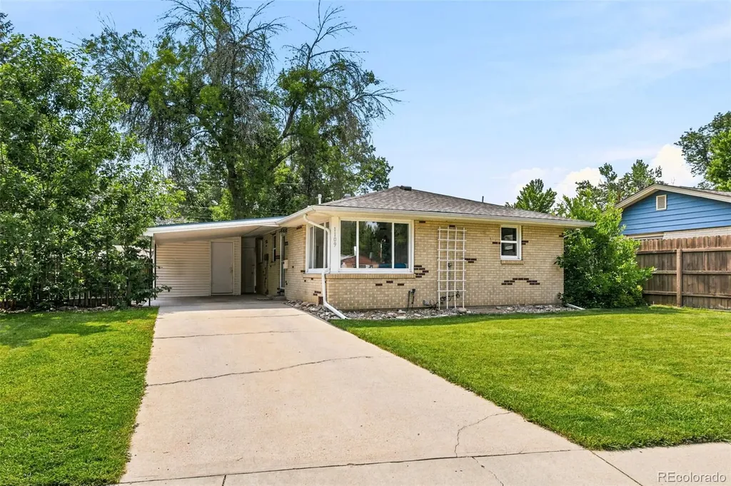 1109 Grant Street Longmont CO 80501