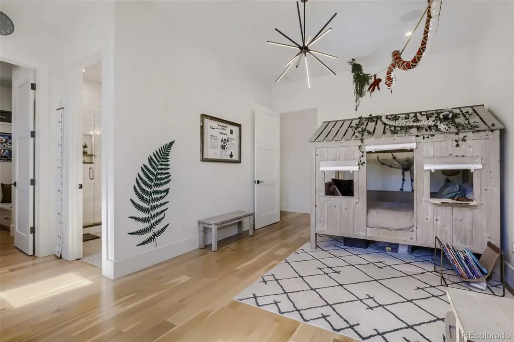 301 Krameria Street Denver CO 80220