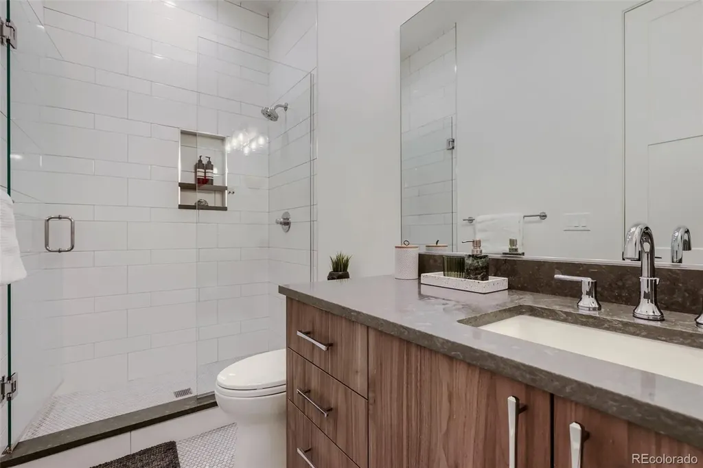 301 Krameria Street Denver CO 80220