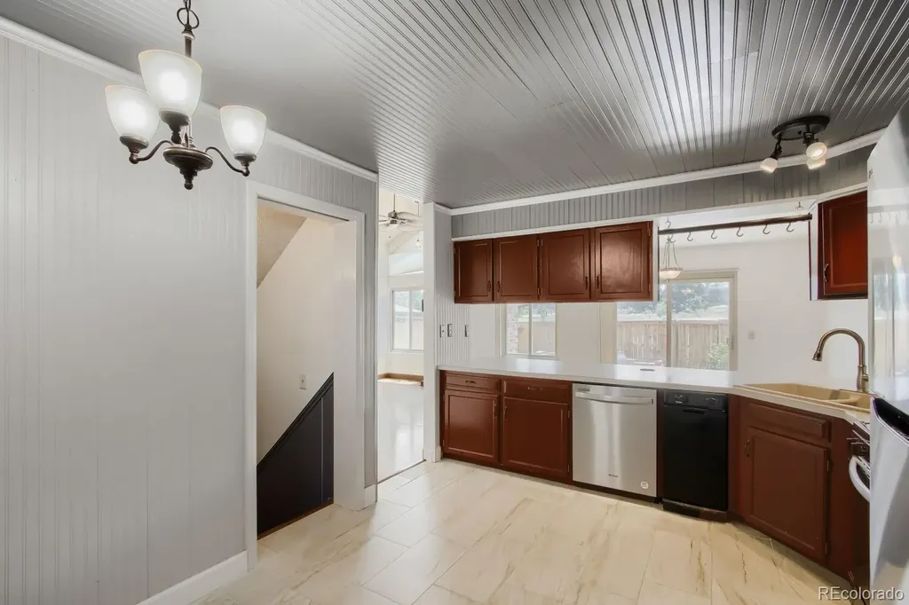 3952 E Weaver Avenue Littleton CO 80121