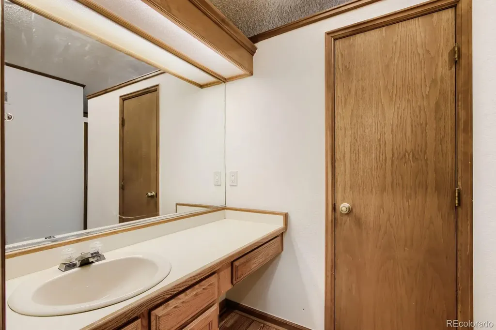 3952 E Weaver Avenue Littleton CO 80121