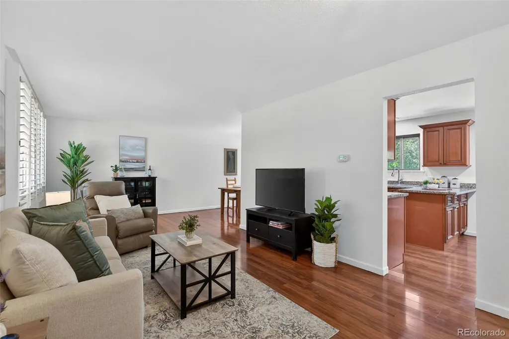 5389 W Hinsdale Avenue Littleton CO 80128