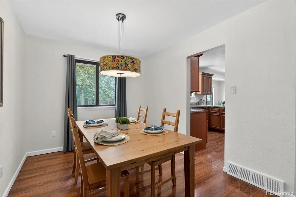 5389 W Hinsdale Avenue Littleton CO 80128