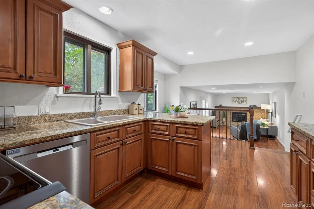 5389 W Hinsdale Avenue Littleton CO 80128