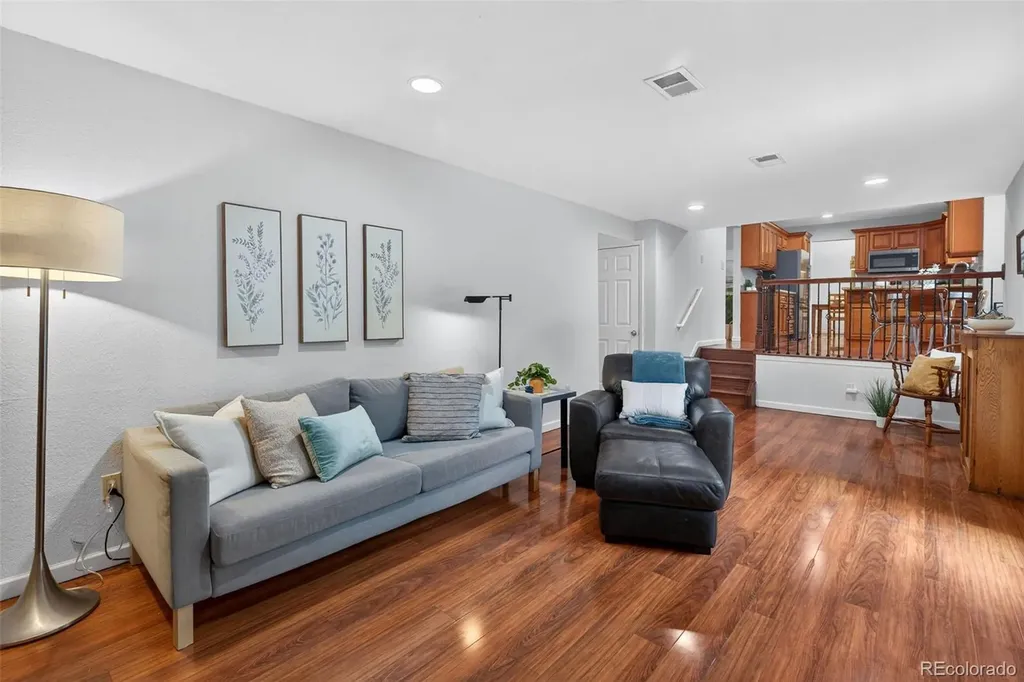 5389 W Hinsdale Avenue Littleton CO 80128