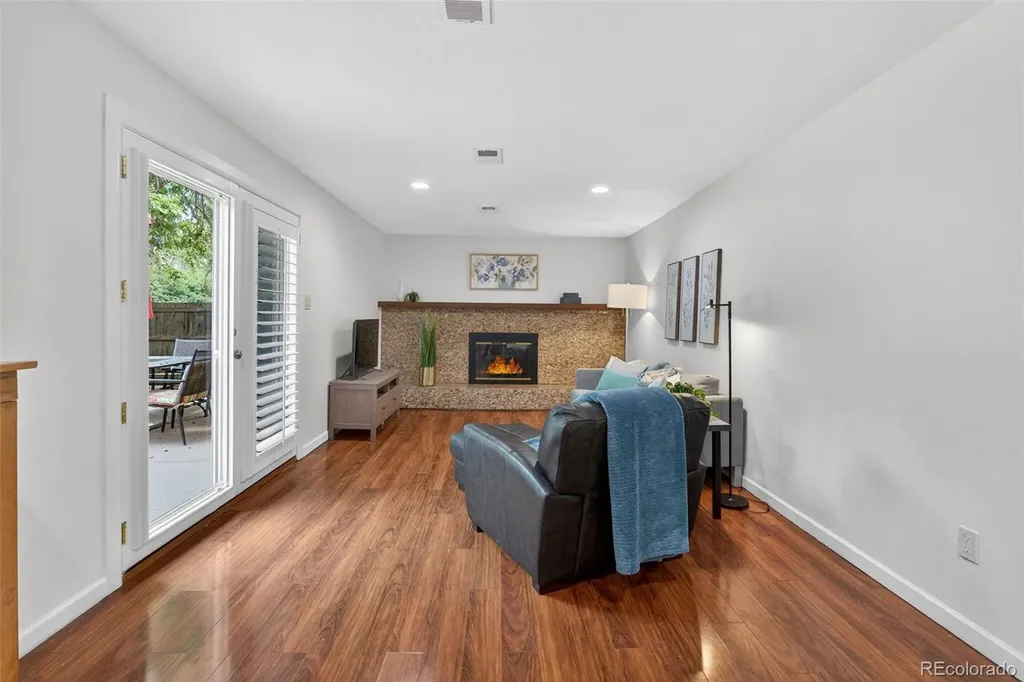 5389 W Hinsdale Avenue Littleton CO 80128