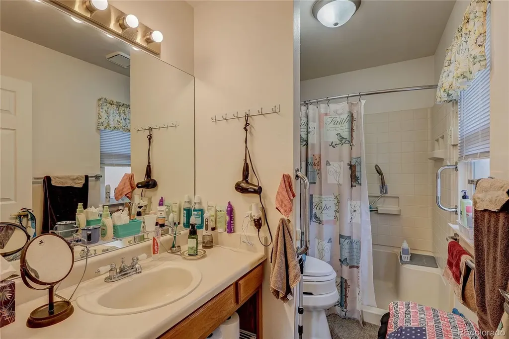 2533 Patriot Heights Colorado Springs CO 80904