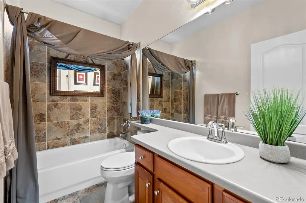 10676 Chandon Place Littleton CO 80126