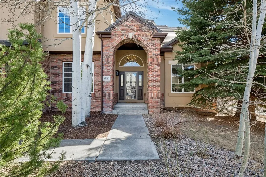 21324 E Briarwood Drive Aurora CO 80016