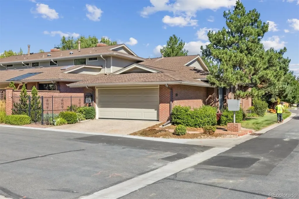 Denver CO, 2800 S University Boulevard, Unit 2
