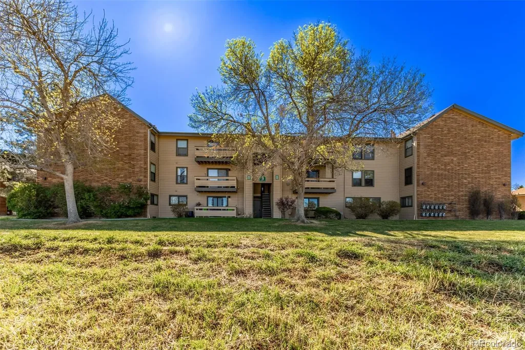 420 Zang Street Lakewood CO 80228