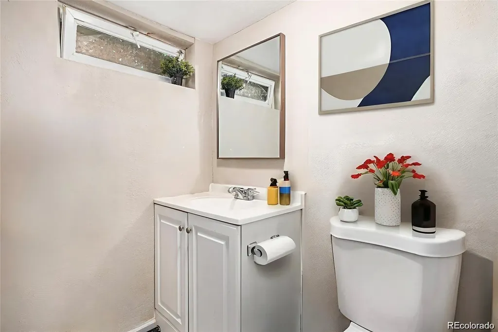 1746 Galena Street Aurora CO 80010