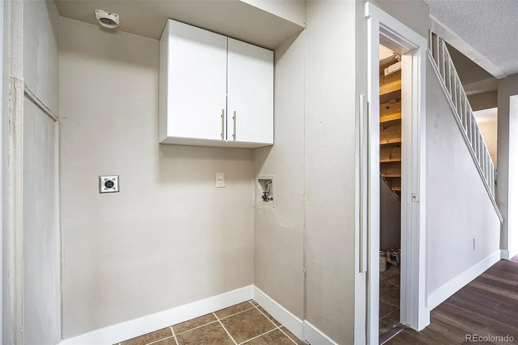 7995 E Mississippi Avenue Denver CO 80247