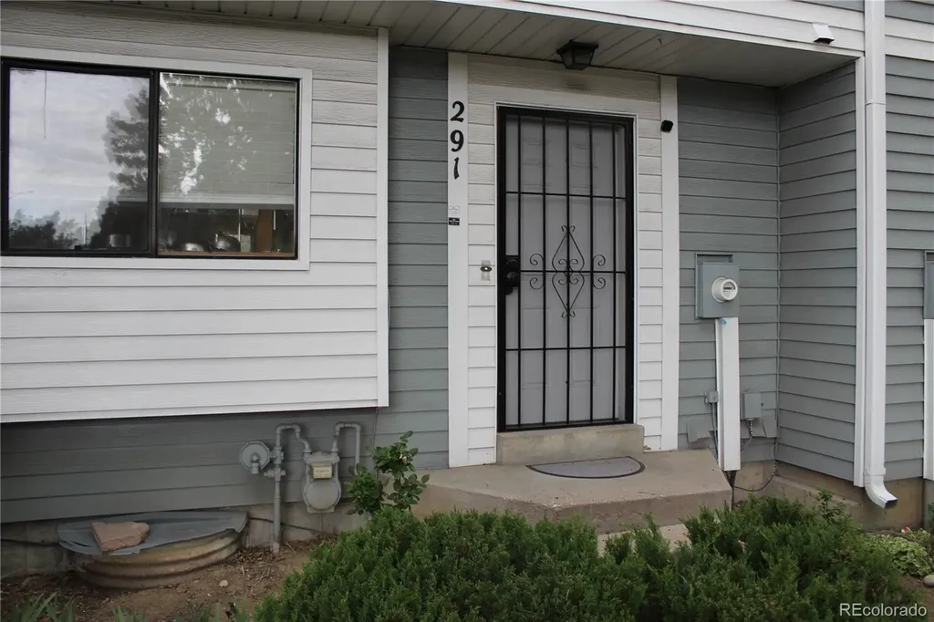 291 S Nome Street Aurora CO 80012