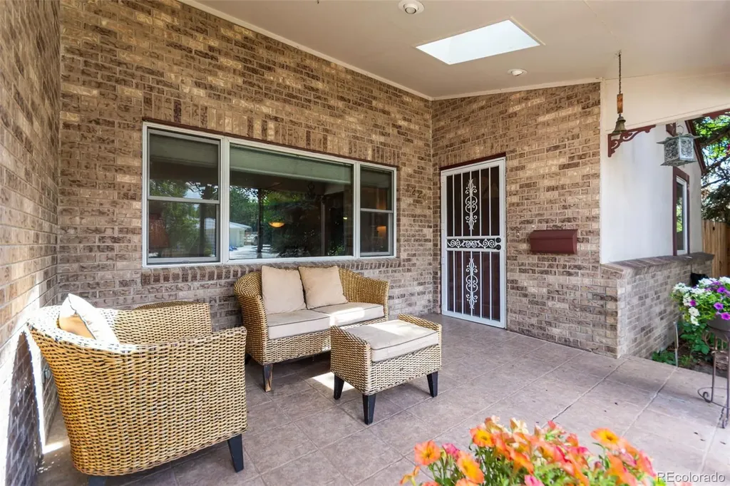 3226 S Ash Street Denver CO 80222