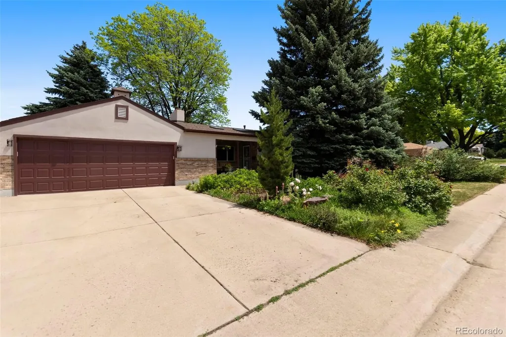 3226 S Ash Street Denver CO 80222