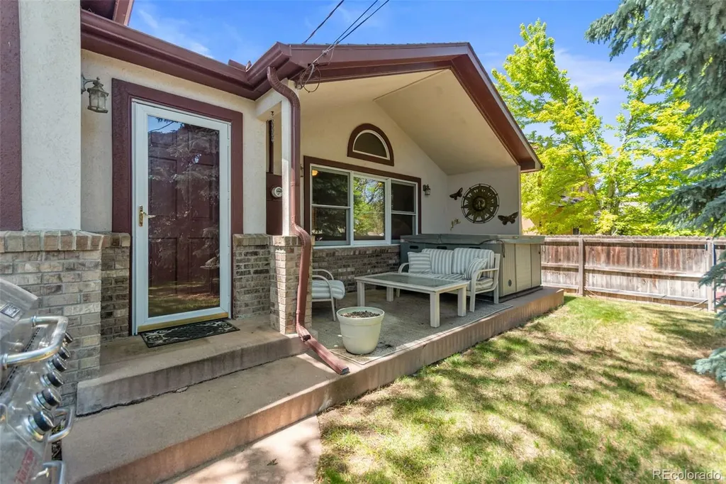 3226 S Ash Street Denver CO 80222