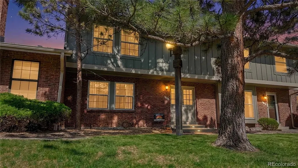 10208 E Jewell Avenue Aurora CO 80247