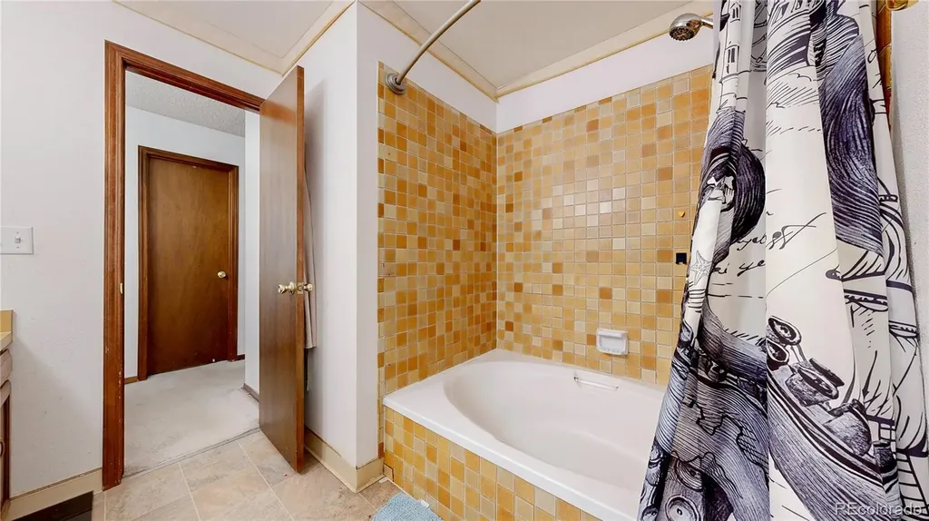 10208 E Jewell Avenue Aurora CO 80247