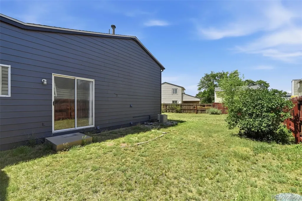 19335 E Batavia Pl Place E Aurora CO 80011