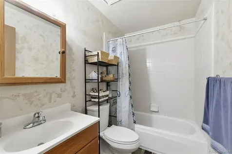 19335 E Batavia Pl Place E Aurora CO 80011