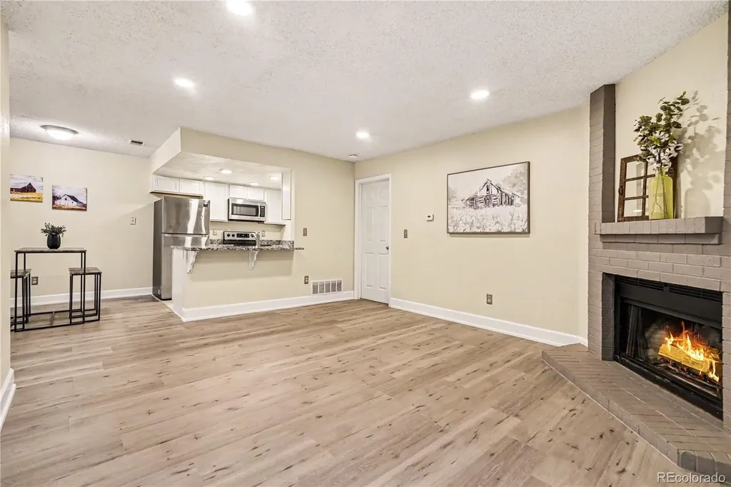 8376 S Upham Way Littleton CO 80128