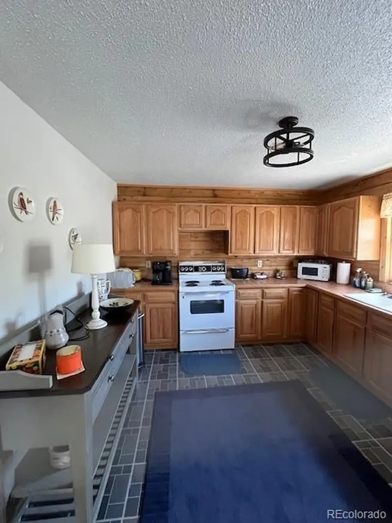 906 Huntington Lane Fort Garland CO 81133