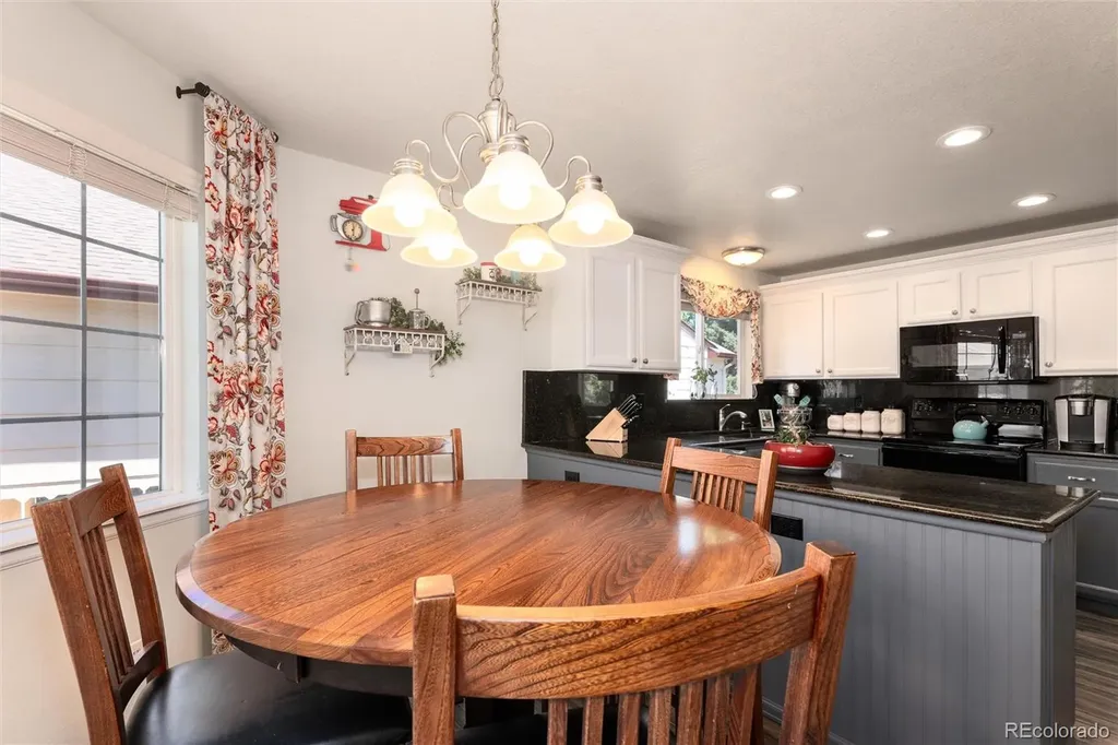 5404 S Robb Way Littleton CO 80127