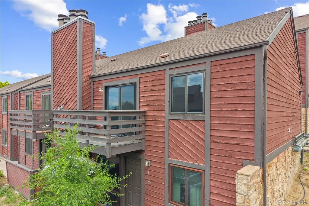 311 W Lehow Avenue Englewood CO 80110