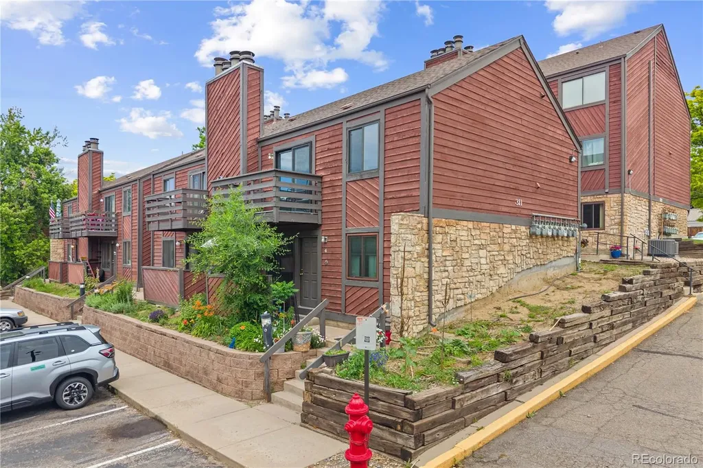 311 W Lehow Avenue Englewood CO 80110
