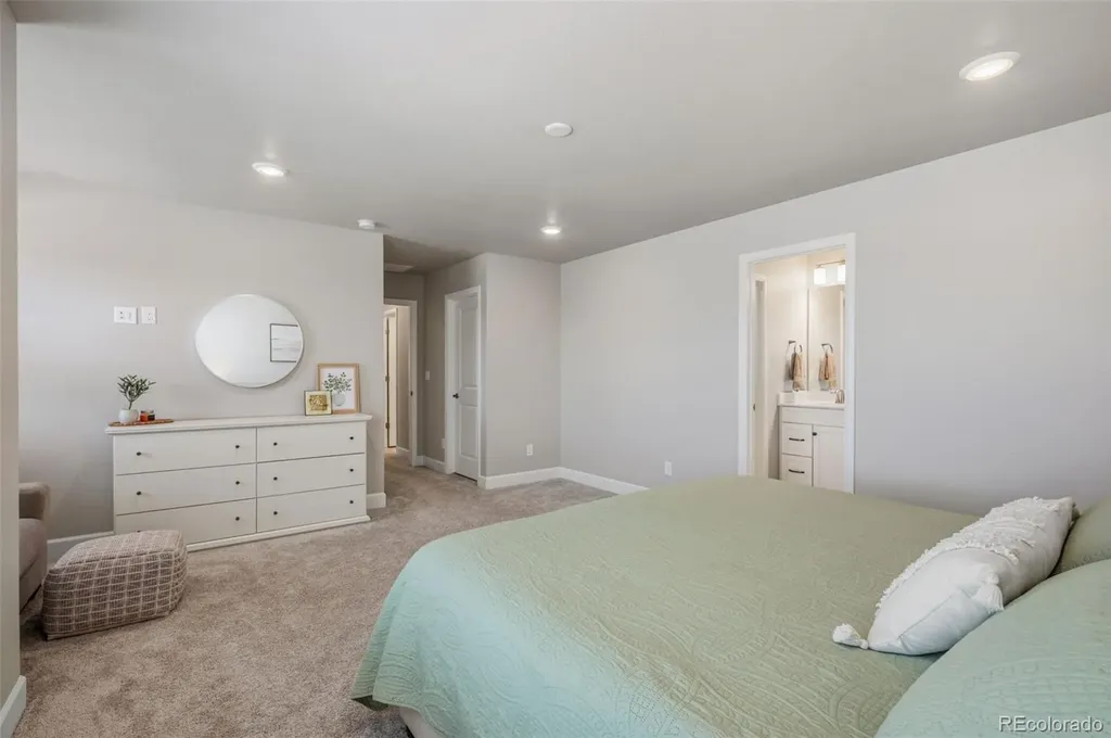 8073 Monte Vista Circle Littleton CO 80125