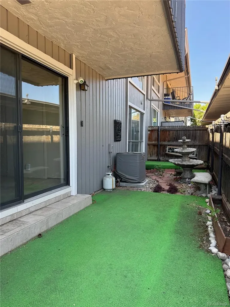 6495 E Happy Canyon Road Denver CO 80237