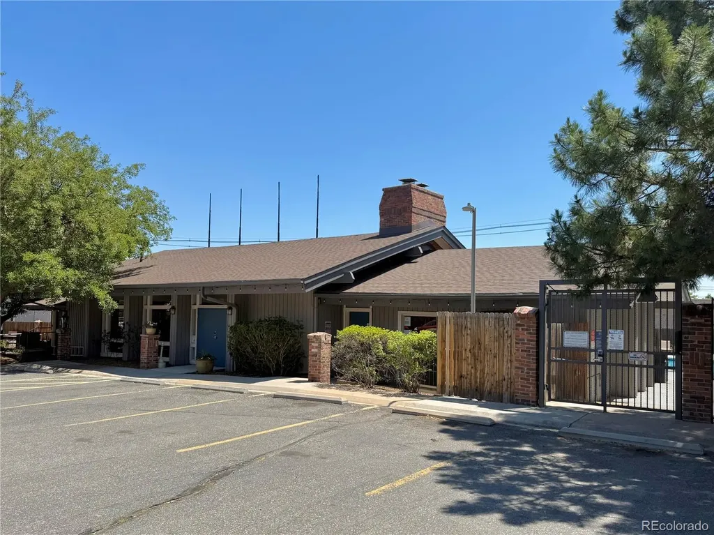 6495 E Happy Canyon Road Denver CO 80237