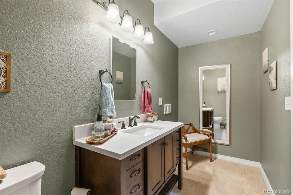 9457 E 108th Drive Commerce City CO 80640