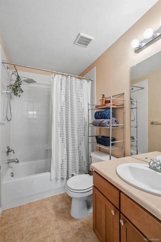 9457 E 108th Drive Commerce City CO 80640