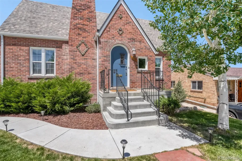 425 S Alcott Street Denver CO 80219