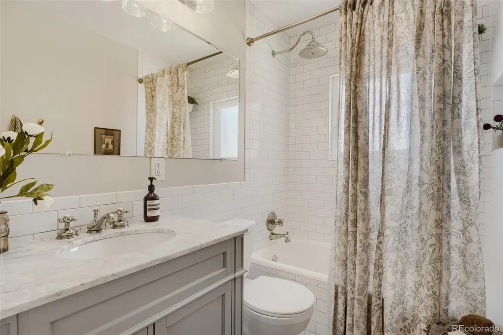 425 S Alcott Street Denver CO 80219