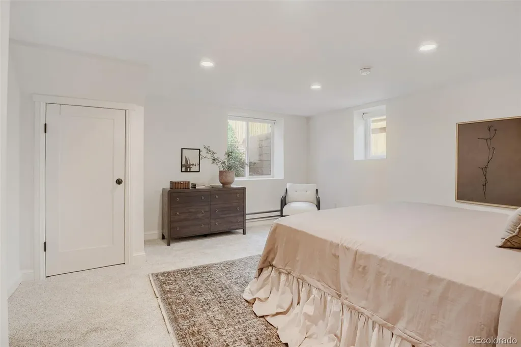 425 S Alcott Street Denver CO 80219