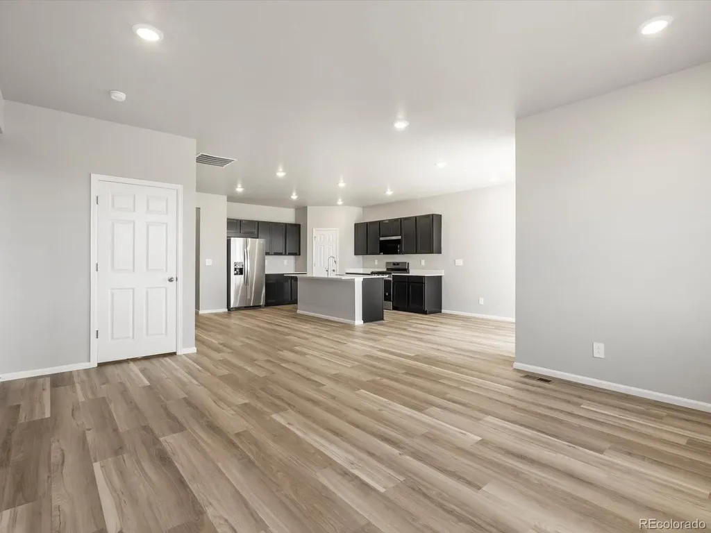 8867 Salida Street Commerce City CO 80022