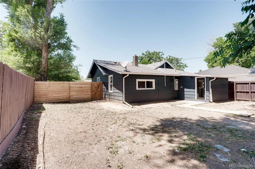4876 S Lincoln Street Englewood CO 80113