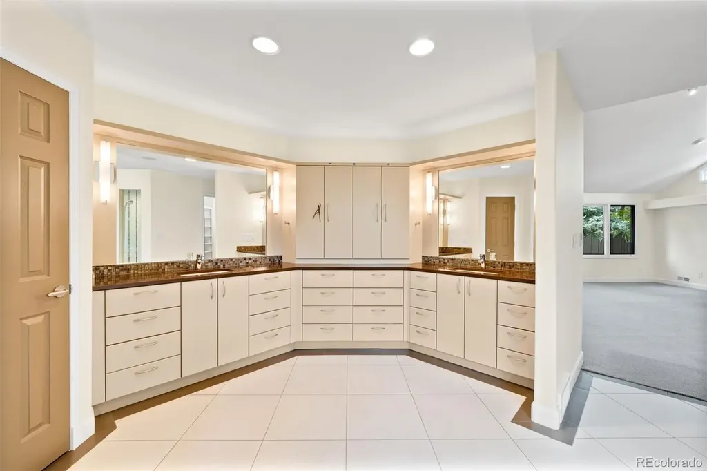 6433 E Stanford Avenue Cherry Hills Village CO 80111
