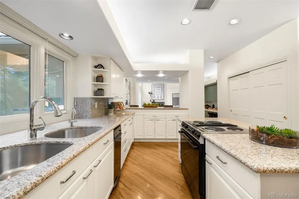 6433 E Stanford Avenue Cherry Hills Village CO 80111