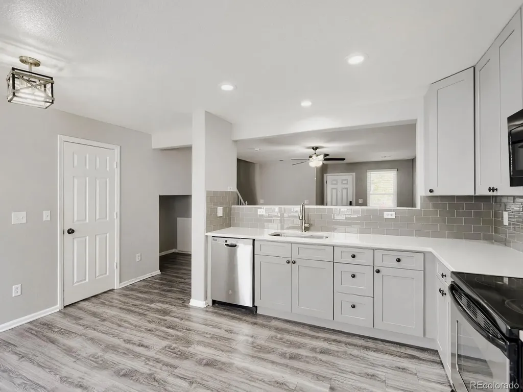 7874 S Kittredge Circle Englewood CO 80112
