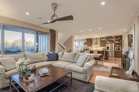 6959 S Buchanan Street Aurora CO 80016