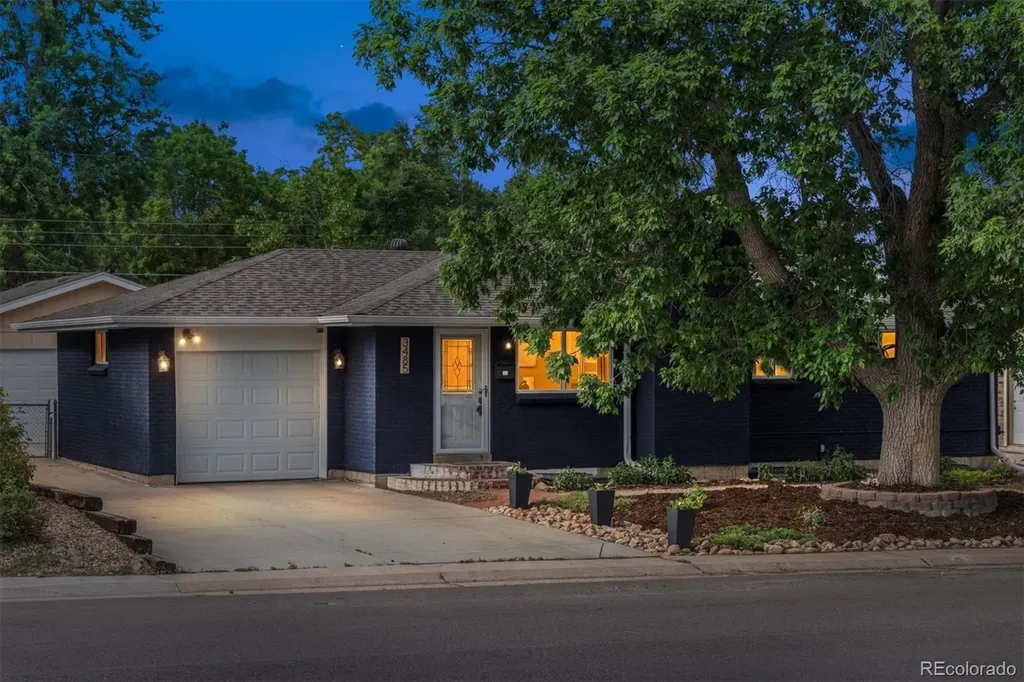 3485 W Powers Place Littleton CO 80123